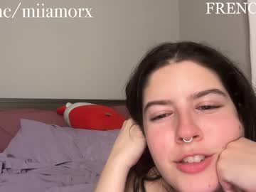 frenchava's chat room