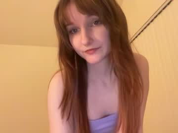 tinytittytia's chat room