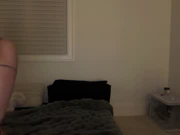 chloeros3e's chat room