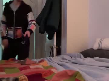 lucca250's chat room