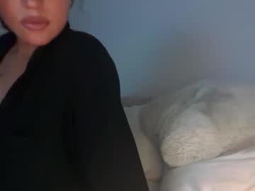 pollyyypocket's chat room