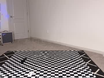 petitebrat's chat room