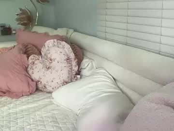 perfecttalldoll's chat room