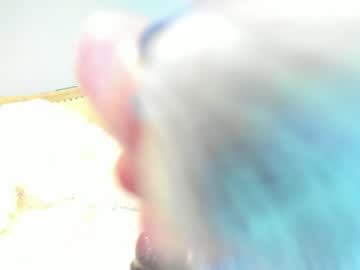 eatmygingersnapps's chat room