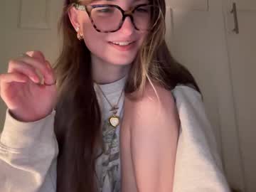 fantasyella's chat room