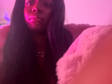 lilyblloom's chat room