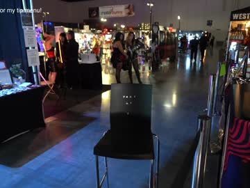 vivid_whit's chat room