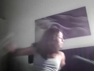 lioravane's chat room