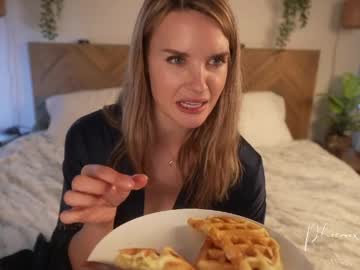 phoenix_taylor's chat room