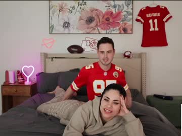 ari_lovexo's chat room