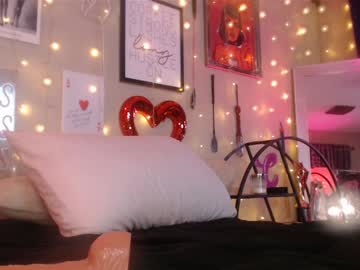 milf_lacey's chat room