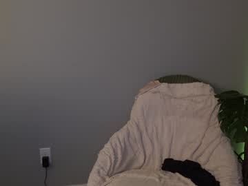 littlemiss_kira's chat room