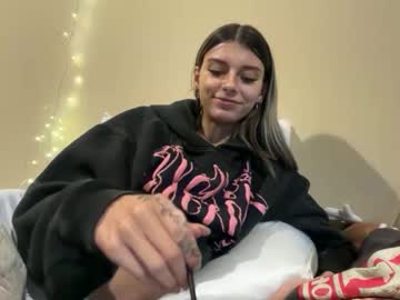 clairewalkerrr's chat room