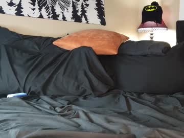 reee4mebb's chat room