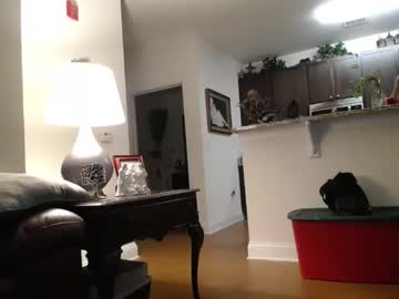 hotblondemilf1962's chat room