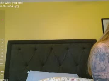 skybella_'s chat room