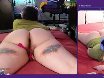 creepycrawlyqueen's chat room