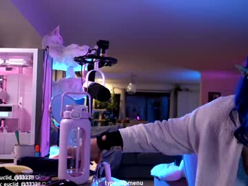 misshowl's chat room