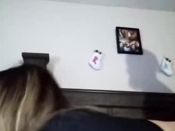 hiznhers's chat room