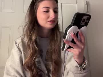 fantasyella's chat room