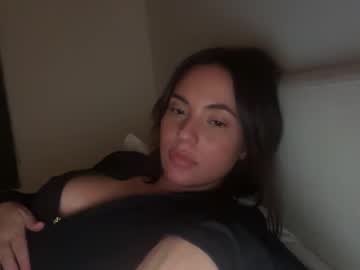 pollyyypocket's chat room