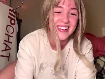 nextdoorlaur's chat room