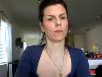 sweetriddance's chat room