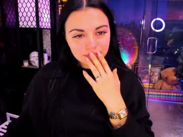 alma_pearl's chat room