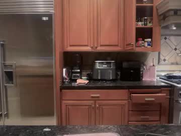 lunarose17's chat room