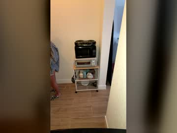 emilyyyt's chat room