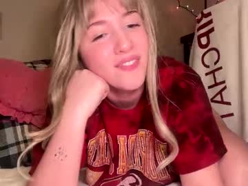 nextdoorlaur's chat room