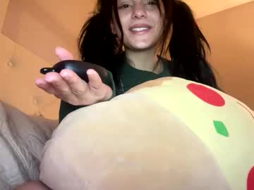 esoterickitten777's chat room