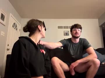 college_packing_8's chat room