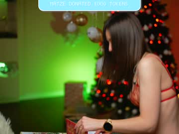 newchloe18's chat room