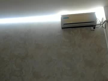 v_deville's chat room