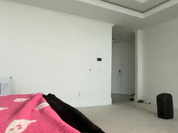 lilybrown07's chat room