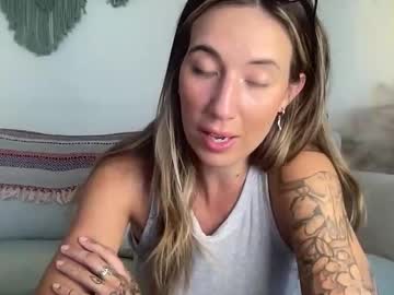 taylorslittlekingdom's chat room