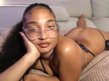 rosalinatoosexy's chat room