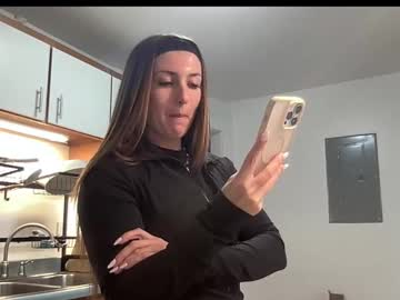 laylahlaylah1's chat room