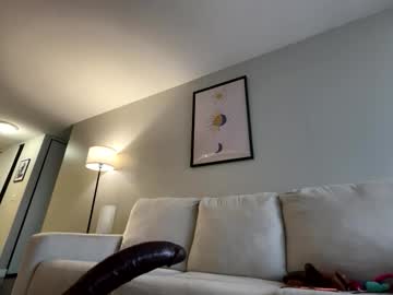 candyclaws05's chat room