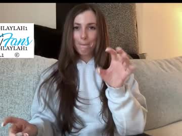 laylahlaylah1's chat room