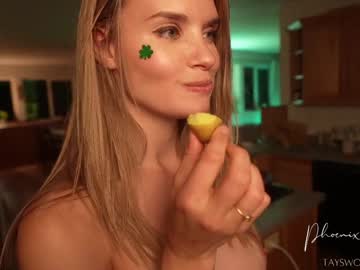 phoenix_taylor's chat room