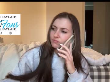 laylahlaylah1's chat room