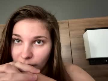 deepthroatqueen33's chat room