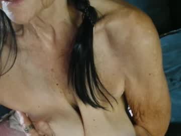 justmebev19591234's chat room