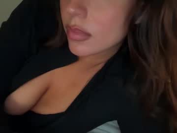 pollyyypocket's chat room