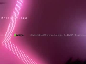 nikkinotnicki00's chat room