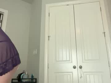 leanneluxecouple's chat room