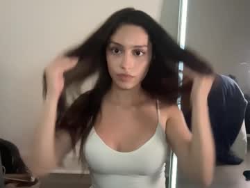 alexxandra7's chat room