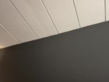 deepthroatqueen33's chat room